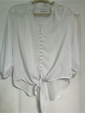 New York and Company White Button-Front Tie Hem Women's Blouse
